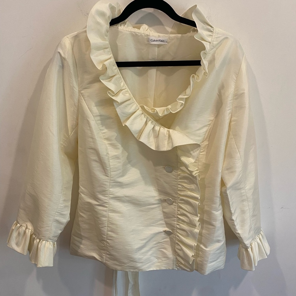 Calvin Klein Belted Ivory Ruffle Evening‎ Jacket Luxury Elegant